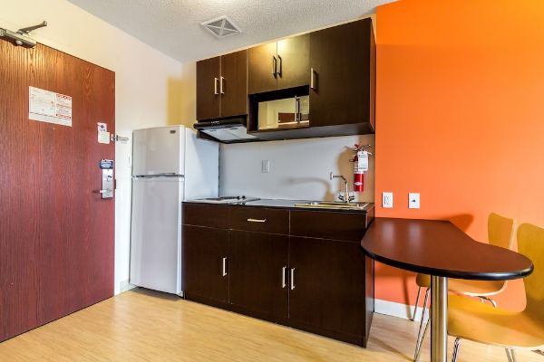 Motel 6 Kingston - Kingston