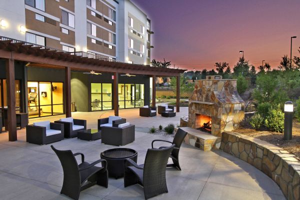 Courtyard By Marriott Raleigh North-triangle Town Center - Raleigh