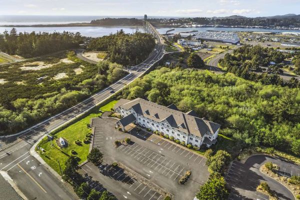 La Quinta Inn & Suites By Wyndham Newport - Newport, OR