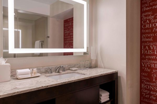 Renaissance Baton Rouge Hotel - Baton Rouge