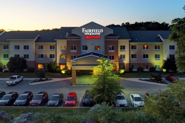 Fairfield Inn And Suites By Marriott Harrisburg West - Harrisburg