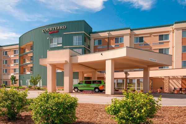 Courtyard By Marriott Milwaukee Airport - Milwaukee, WI