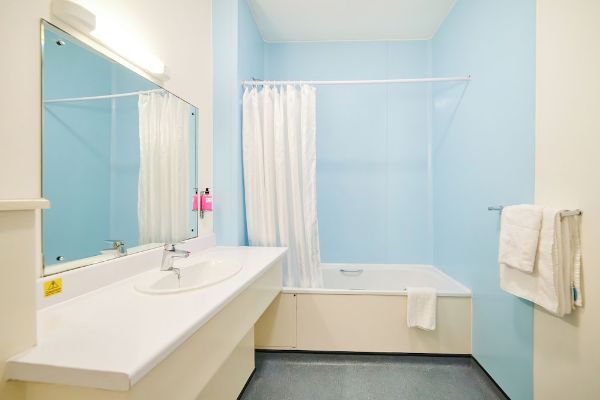 Discovery Inn Leeds - Leeds