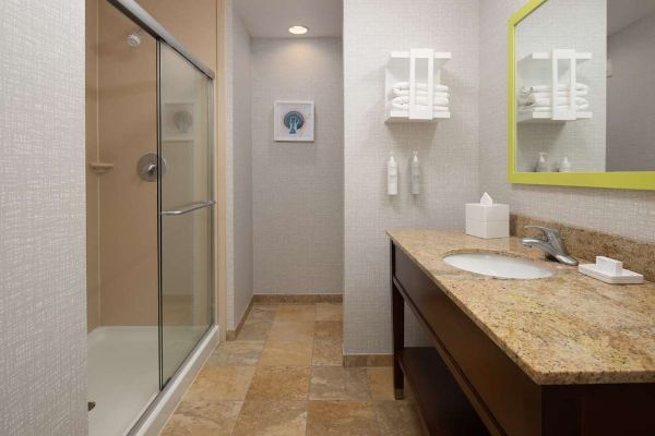 Hampton Inn & Suites Seattle-airport/28th Ave - Des Moines, WA