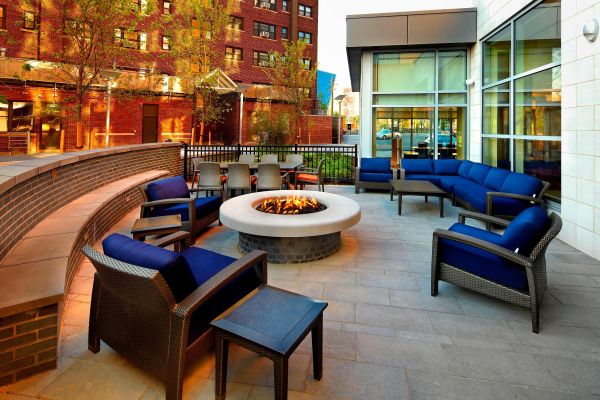 Courtyard By Marriott Cleveland University Circle - 克里夫蘭