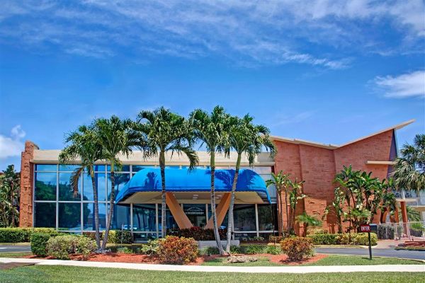 Knights Inn Hallandale - Hallandale Beach, FL
