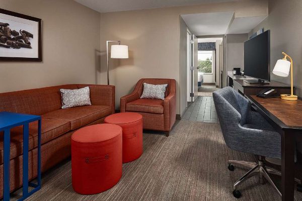 Hampton Inn & Suites Hershey Near The Park - Hershey, PA