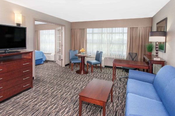 Wyndham Garden Elk Grove Village/o'hare - Des Plaines, IL