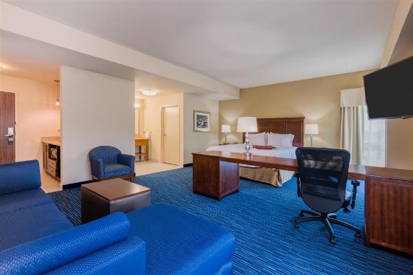 Hampton Inn & Suites Downtown Owensboro/waterfront - Owensboro, KY