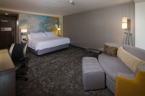 Courtyard By Marriott Battle Creek - Battle Creek, MI