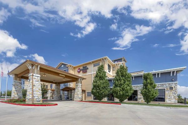 Best Western Plus Emerald Inn & Suites - Garden City, KS