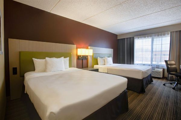 Comfort Inn & Suites St. Paul Northeast - Saint Paul, MN