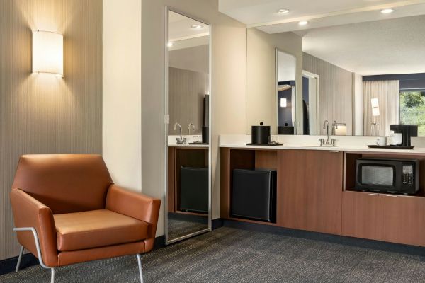 Courtyard By Marriott Wilkes-barre Arena - Harveys Lake, PA