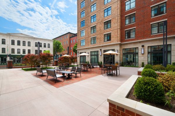 Courtyard By Marriott Richmond Downtown - Richmond