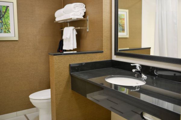 Fairfield Inn And Suites By Marriott Canton South - Canton, OH