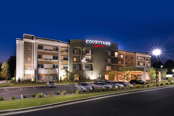 Courtyard By Marriott Hot Springs - Hot Springs, AR