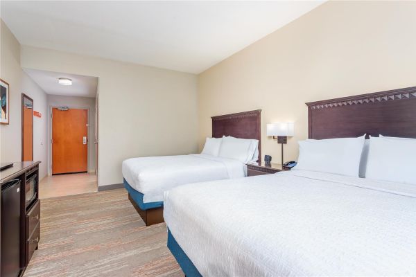 Hampton Inn & Suites Parkersburg Downtown - Marietta, OH