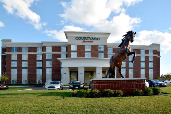Courtyard By Marriott Youngstown Canfield - Youngstown, OH