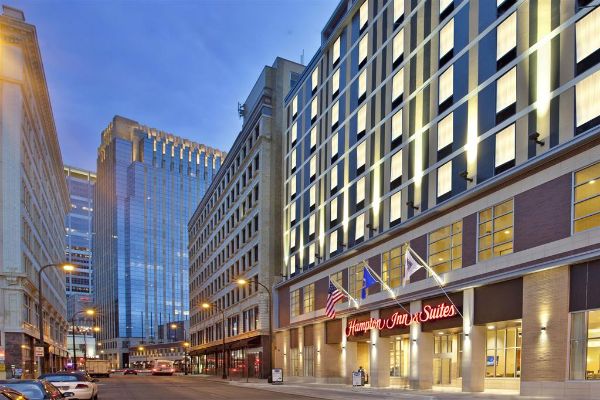 Hampton Inn & Suites Minneapolis/downtown - Minneapolis