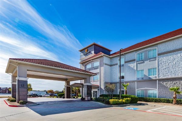 La Quinta Inn & Suites By Wyndham Garland Harbor Point - Dallas, TX