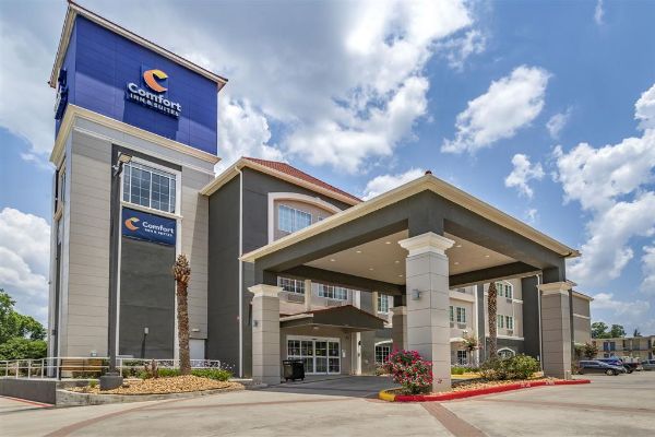 Comfort Inn & Suites Cleveland Tx - 克里夫蘭