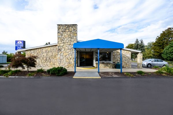 Mi Americas Best Value Inn & Suites Jackson - Jackson, MI