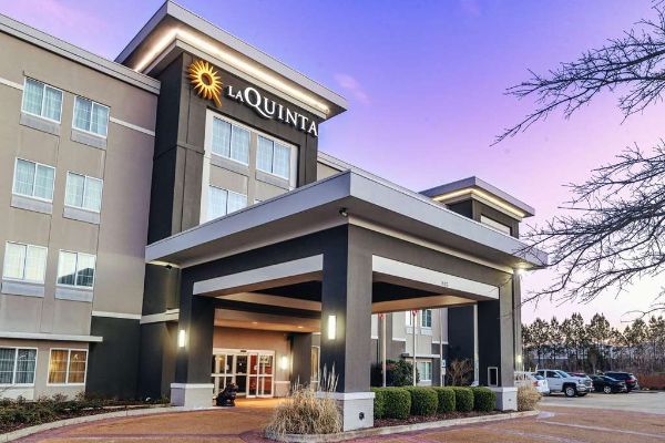 La Quinta Inn & Suites By Wyndham Starkville At Msu - Starkville, MS