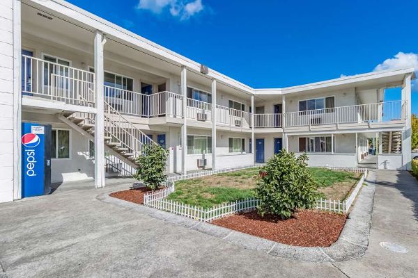 Motel 6 Beaverton - Beaverton