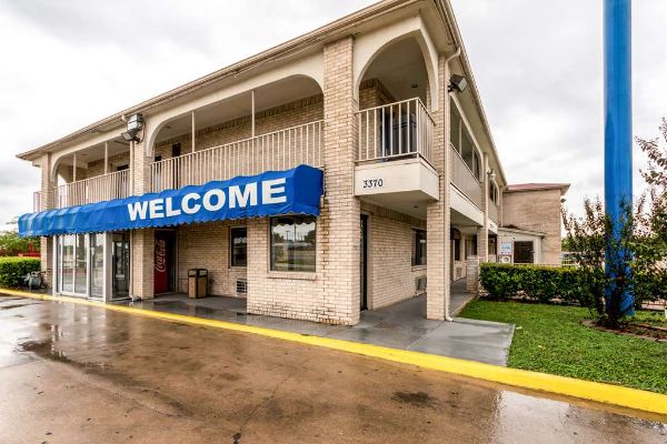 Motel 6 San Antonio Splashtown - San Antonio, TX