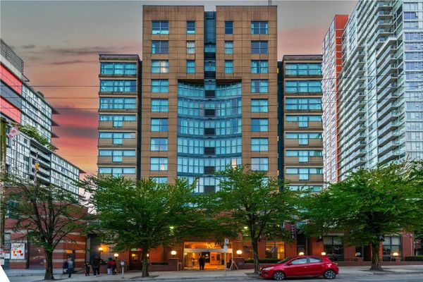Grand Park Hotel & Suites Downtown Vancouver Ascend Hotel Collection - Vancouver