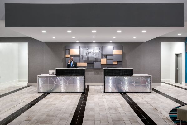 Holiday Inn Express & Suites Charlotte Airport By Ihg - Charlotte, NC