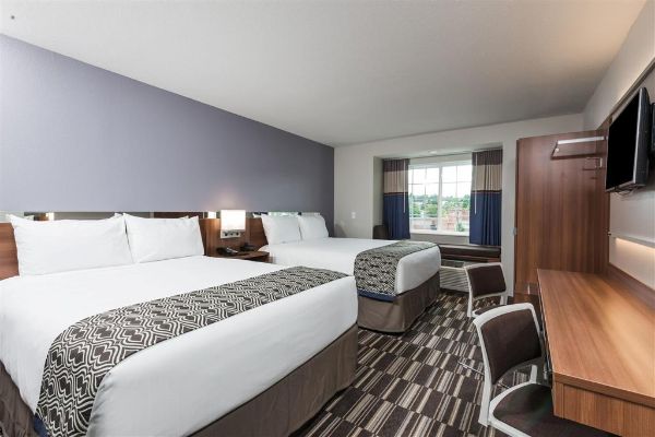 Microtel Inn & Suites By Wyndham Altoona - Altoona, PA