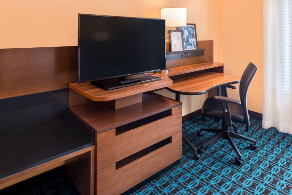 Fairfield Inn And Suites By Marriott Orlando East-ucf Area - Oviedo, FL