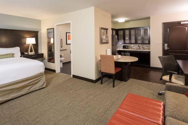Staybridge Suites Omaha West By Ihg - 오마하