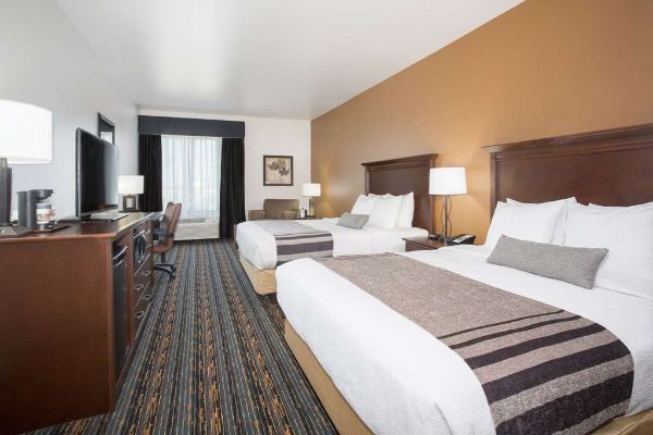 Best Western Plus Lincoln Inn & Suites - Lincoln, NE