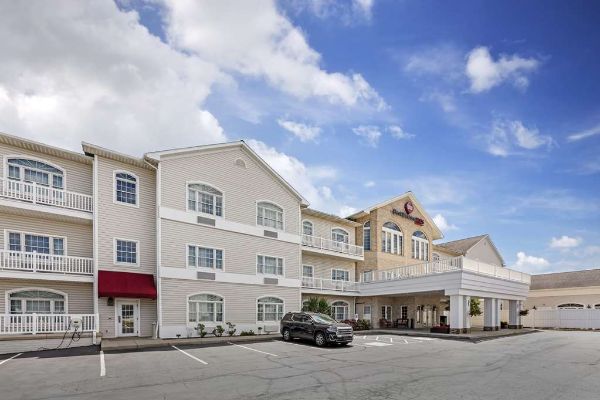 Best Western Plus Dutch Haus Inn And Suites - 里斯本