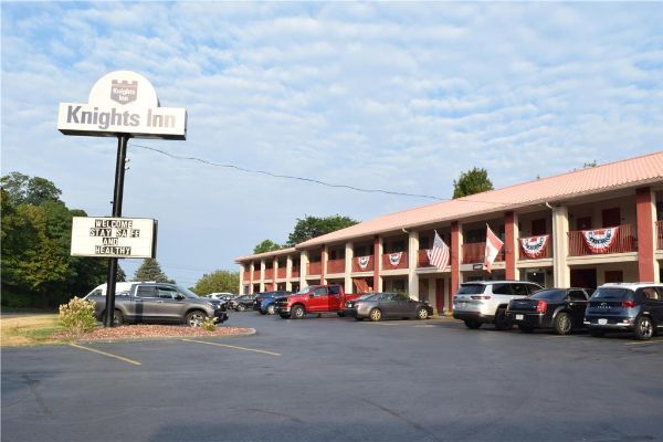 Knights Inn Oswego - Oswego, NY