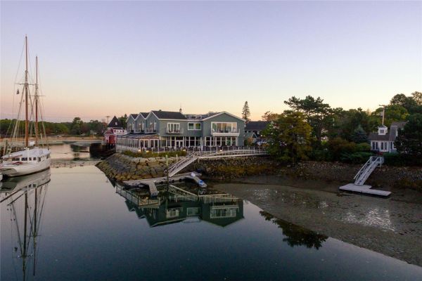 Boathouse Waterfront Hotel + Restaurant - Kennebunkport, ME