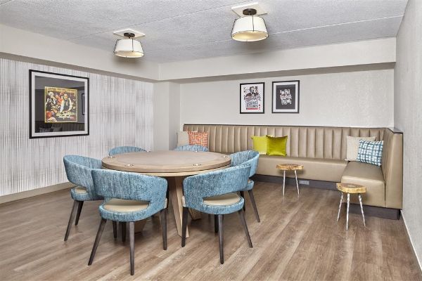 Doubletree Suites By Hilton Hotel Nashville Airport - Nashville, TN