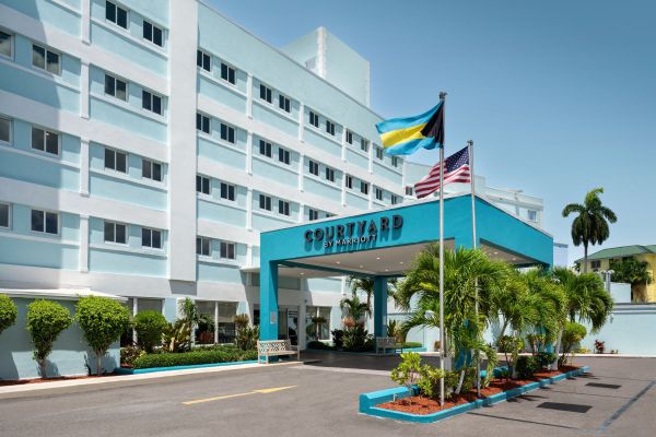 Courtyard By Marriott Nassau Downtown Junkanoo Beach - Nasáu