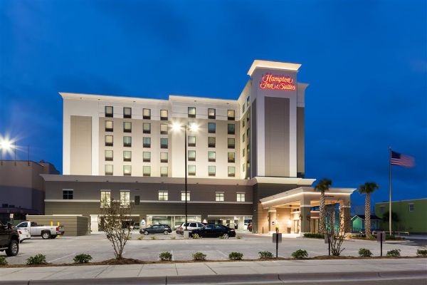 Hampton Inn & Suites Carolina Beach Oceanfront - Carolina Beach, NC