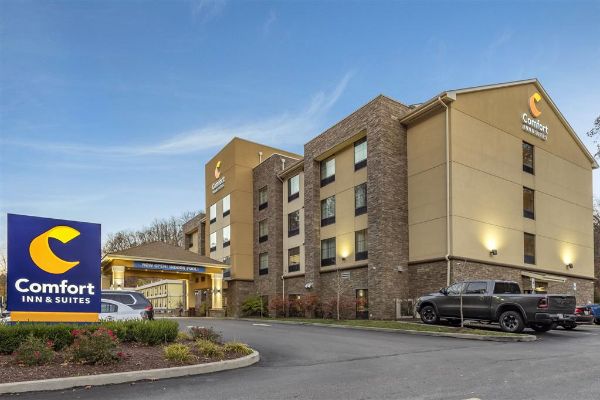 Comfort Inn & Suites Pittsburgh South - Pittsburgh, PA