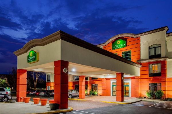 La Quinta Inn & Suites By Wyndham Mt. Laurel - Philadelphia - New Jersey