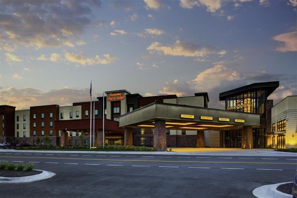 Hampton Inn & Suites Pittsburg Kansas Crossing - Pittsburg, KS