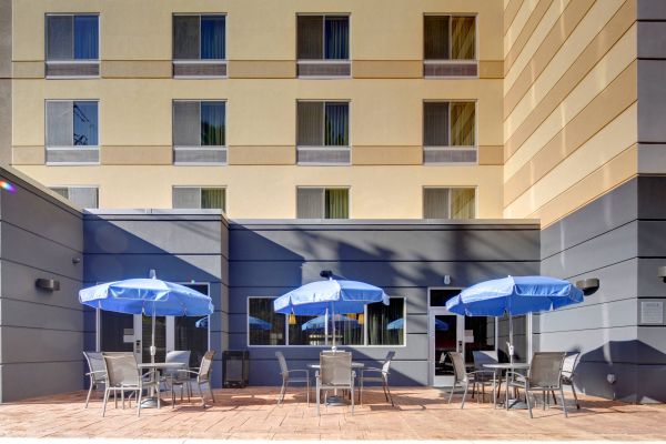 Fairfield Inn And Suites By Marriott Asheville Tunnel Road - Asheville, NC