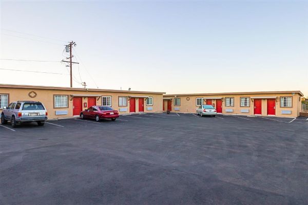 Motel 6 Hesperia Ca East - Victorville, CA