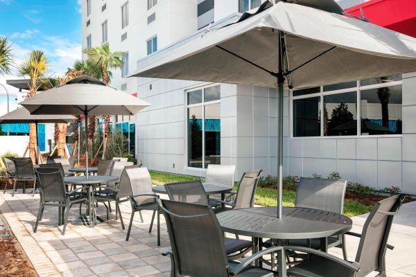 Fairfield Inn And Suites By Marriott Daytona Beach Speedway Airport - Daytona Beach, FL