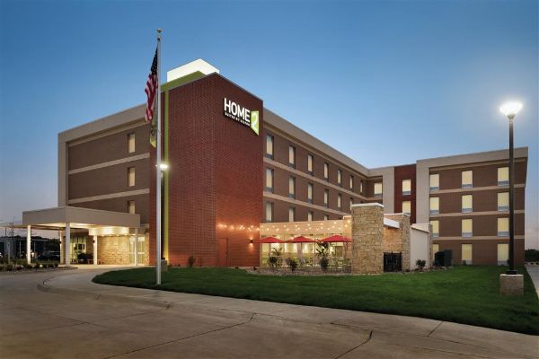 Home2 Suites By Hilton Iowa City-coralville - Iowa City, IA