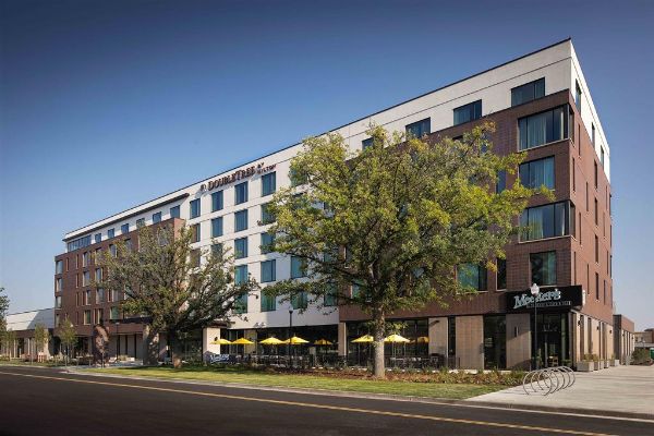 Doubletree By Hilton Greeley At Lincoln Park - Greeley, CO