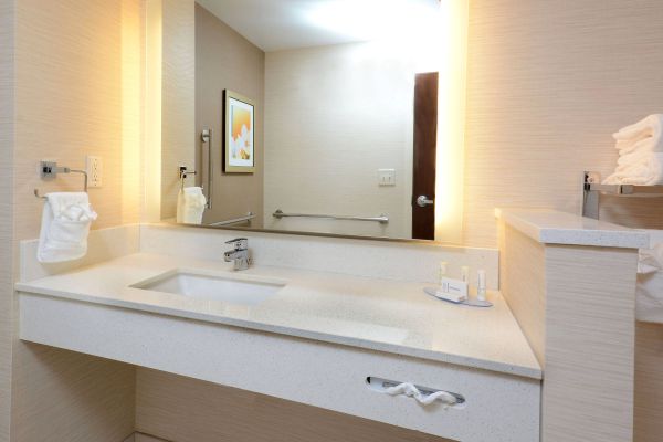 Fairfield Inn And Suites By Marriott Raleigh Capital Boulevard I-540 - Clayton, NC